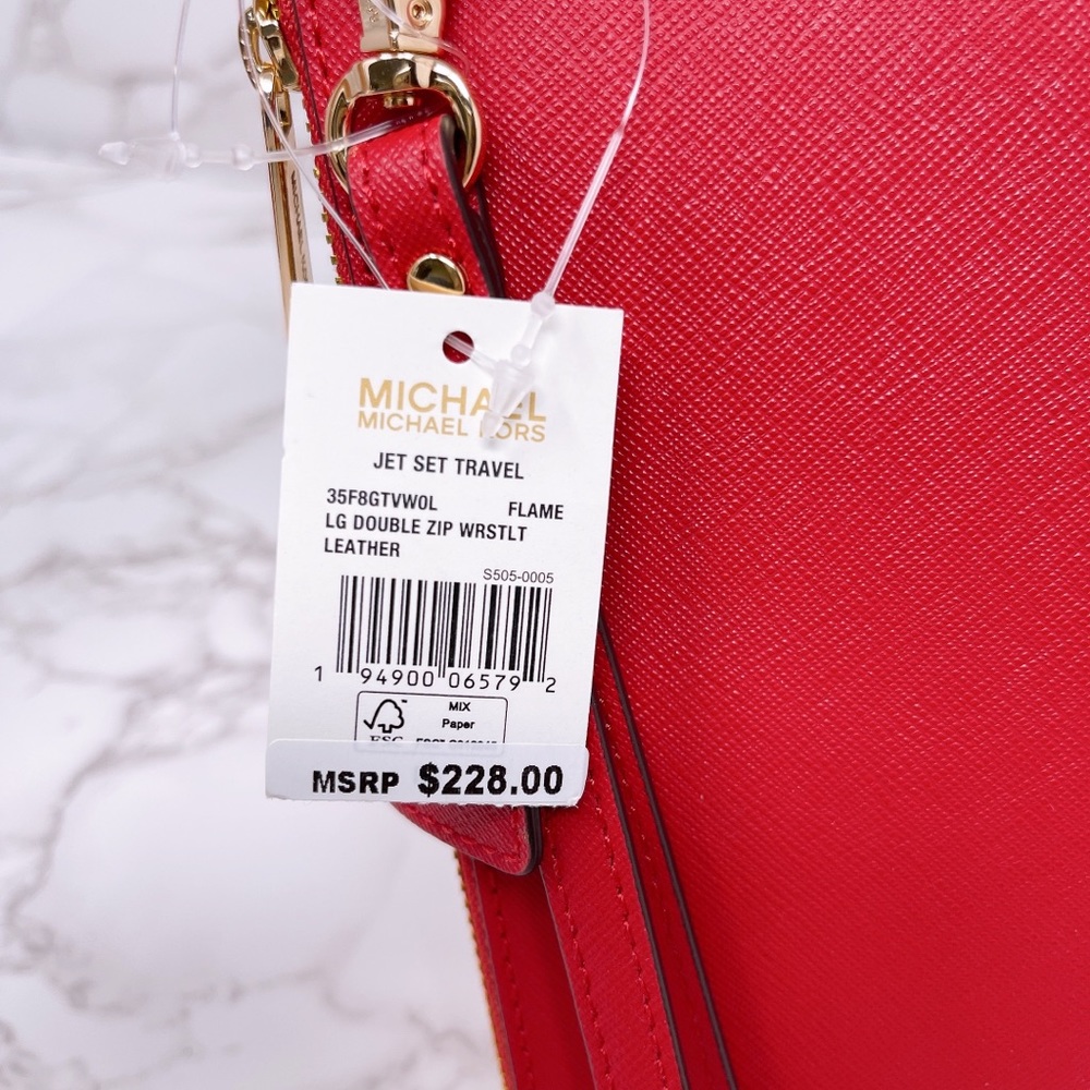Michael Kors wallet - Picture 7 of 7